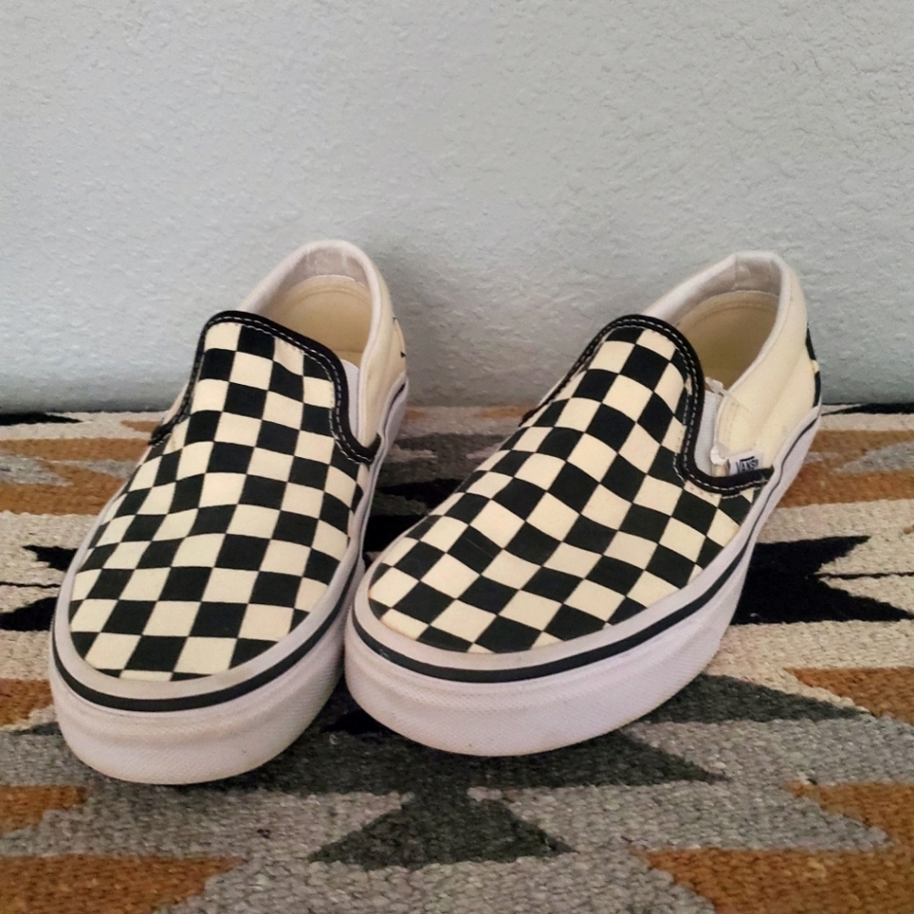 Checkered Van's Youth Shoes Slip-on 4.5 men, 6 women